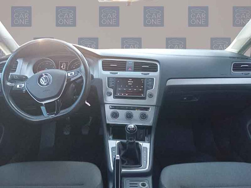 Volkswagen Golf 1.6 VII FSI TRENDLINE L15 2016