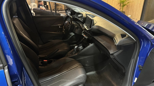 Peugeot 208 1.6 Allure Tiptronic 2022