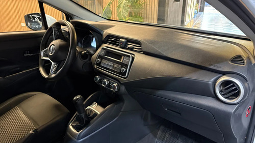Nissan Versa 1.6 Sense Mt 2022