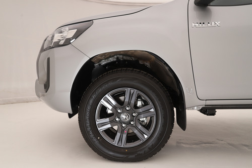 Toyota Hilux Pick-Up 2.8 Cd Sr 204Cv 4X4 2025