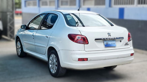 Peugeot 207 1.4 Sedan Allure 75cv 2014