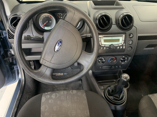 Ford Fiesta Ambiente Plus MP3 2011