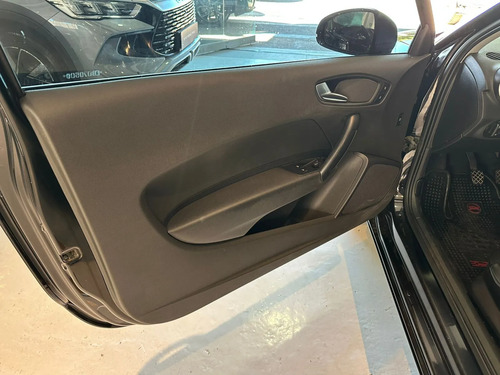 Audi A1 1.2 Turbo Atracttion 2014