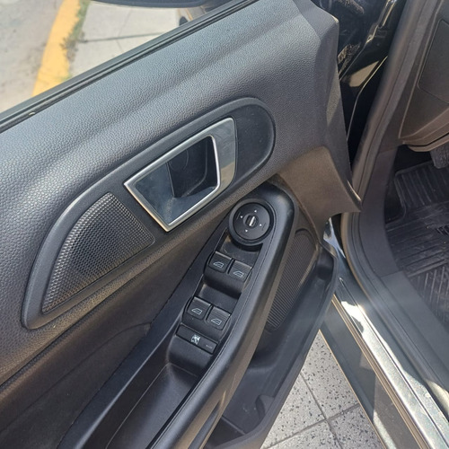 Ford Fiesta Kinetic 1.6 Se 120cv 2014