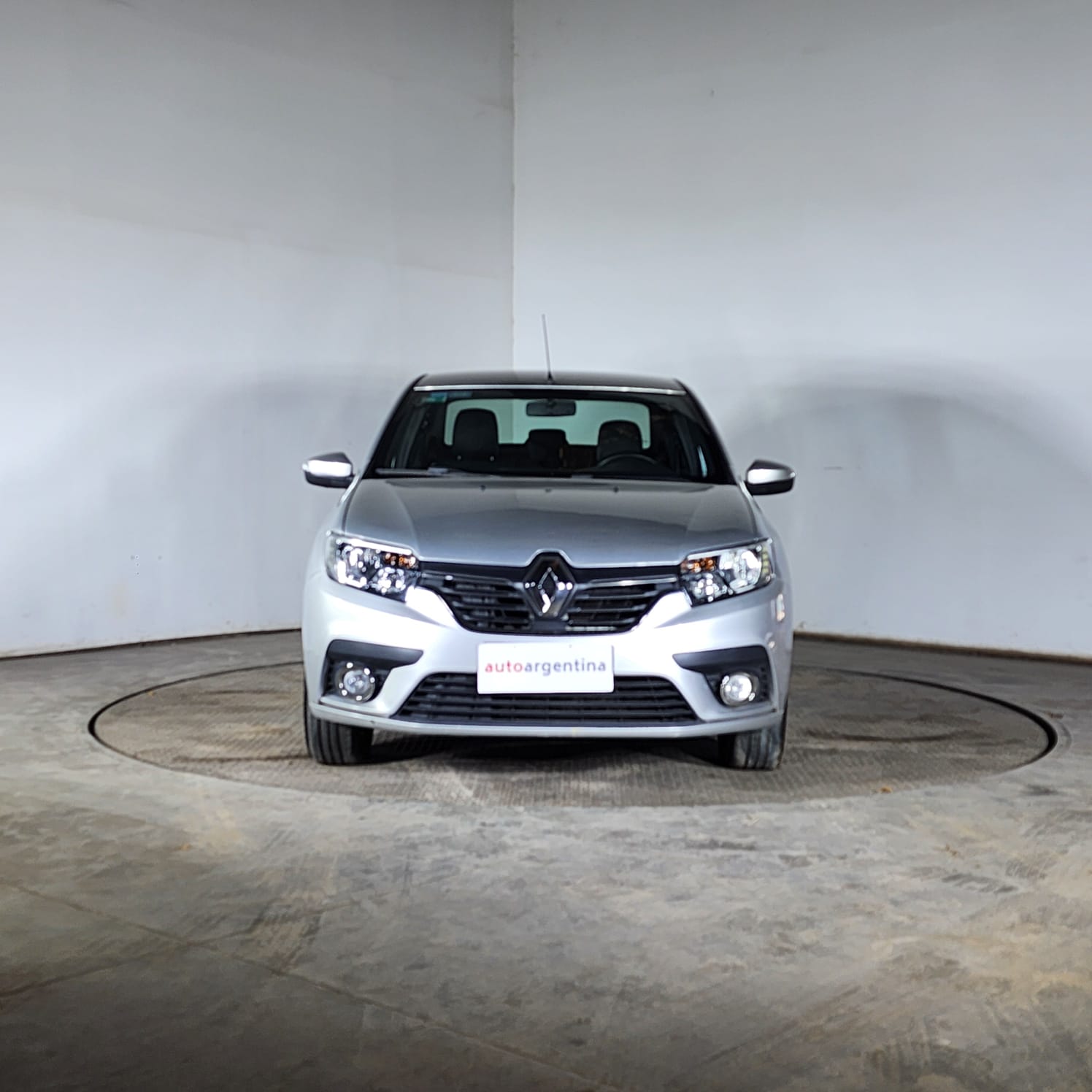 Renault LOGAN PH2 INTENS 1.6 4P 2023