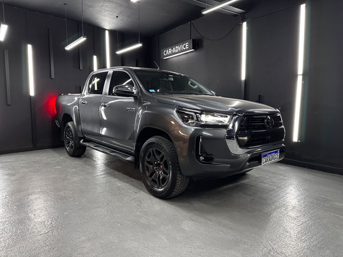 Toyota Hilux 2.8 TDI 4X2 DC SRX AT6 L21 2022