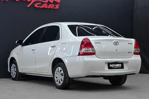 Toyota Etios 1.6 Sedan Xs 2016