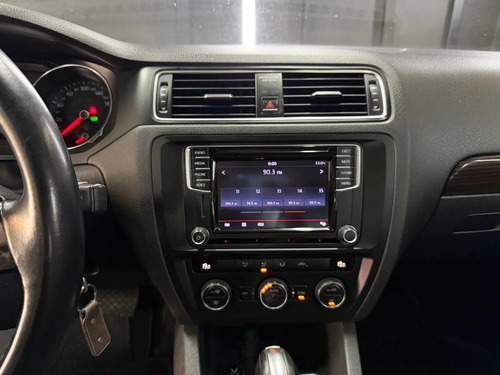 Volkswagen Vento 2.5 170HP ADVANCE PLUS TIPTRONIC L15 2016