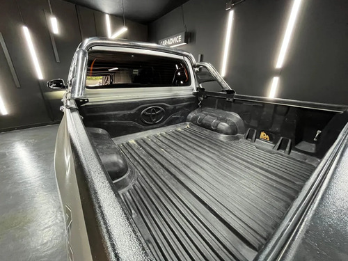 Toyota Hilux 2.8 TDI 4X4 SRX AT6 2022