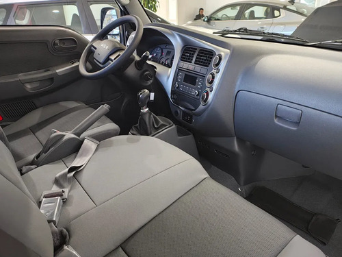 Kia K2500 2.5 Caja 2026