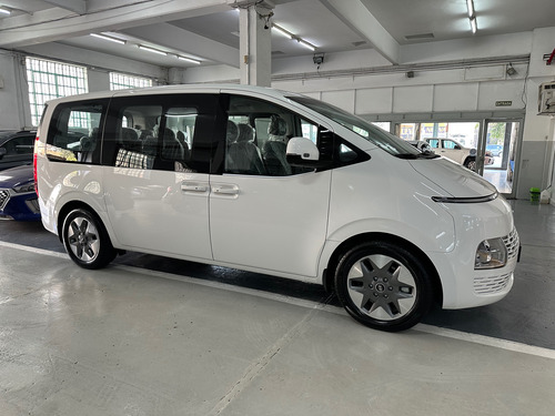 Hyundai Staria 2.2Td Ultimate 4Wd 2025
