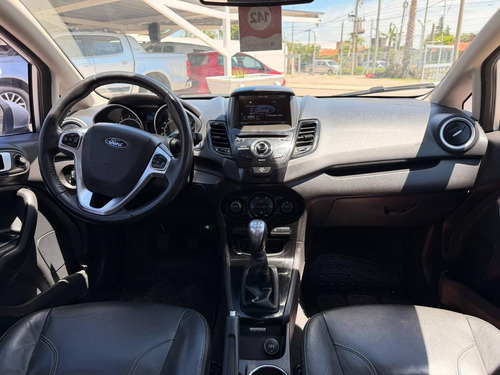 Ford Fiesta Kinetic 1.6 5p Titanium (Kd) L14 2014
