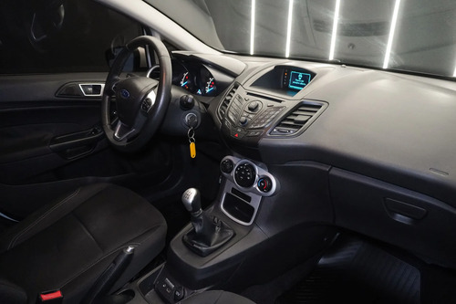 Ford Fiesta Kinetic 1.6 Se 120cv 2015