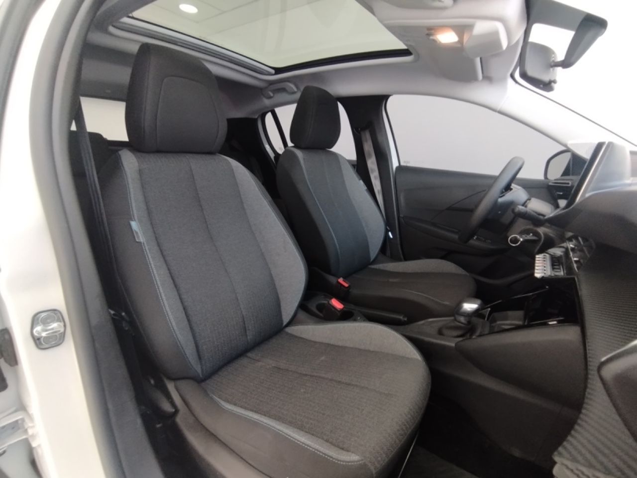 Peugeot 208 1.6 Style 2023