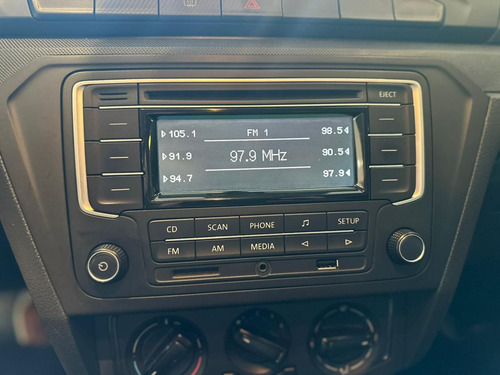 Fiat Punto 1.4 Attractive C/radio Integrada 2011