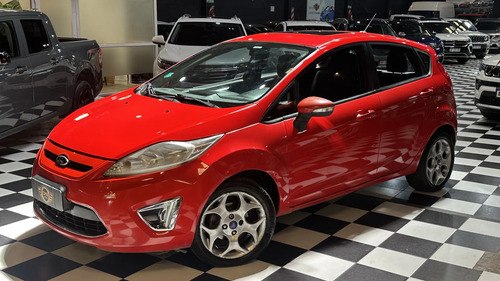 Ford Fiesta Kinetic 1.6 Design 120cv Titanium 2013