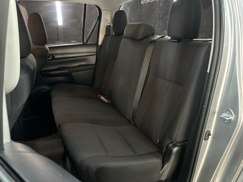 Toyota Hilux 2.4 TDI 4X4 DC DX L20 2021