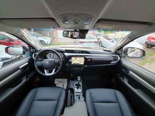 Toyota Hilux 2.8 Cd Srx 177cv 4x2 At 2025
