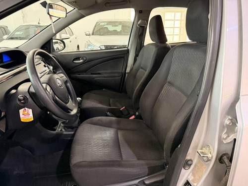Toyota Etios 1.5 4p X 6mt L18 2019