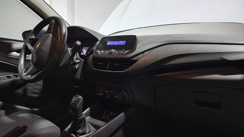 Chevrolet Onix plus 1.2 2020