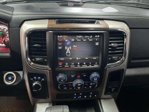 RAM 1500 5.7 DC 4X4 LARAMIE AT L13 2020