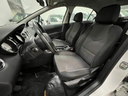 Peugeot 408 1.6 Allure Hdi Nav 115cv 2014