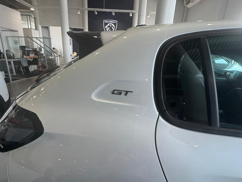 Peugeot 208 1.0T Gt 2025