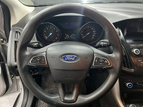 Ford Focus 1.6 S 5P L14 2015