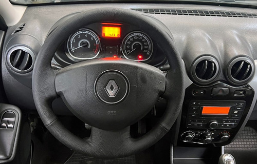 Renault Sandero 1.6 Confort 2011