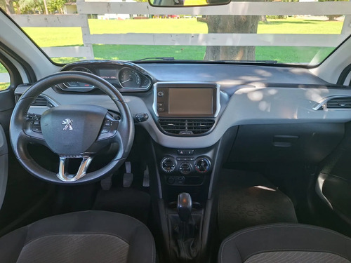 Peugeot 208 ALLURE 1.5 N TOUCHSCREEN 2014