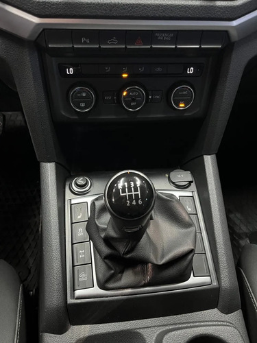Volkswagen Amarok 2.0 TD 180HP 4X2 DC HIGHLINE L17 2023