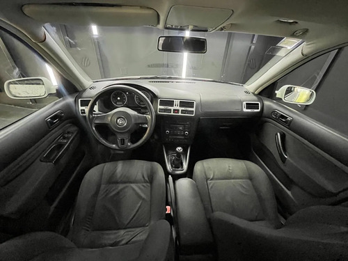 Volkswagen Bora 2.0 MPI TRENDLINE L07 2010