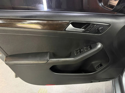 Volkswagen Vento 2.5 170HP LUXURY TIPTRONIC L15 2016