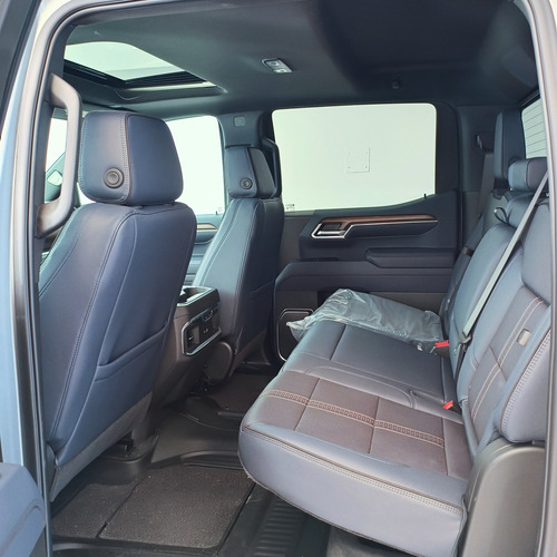 Chevrolet Silverado 5.3 V8 High Country 2026