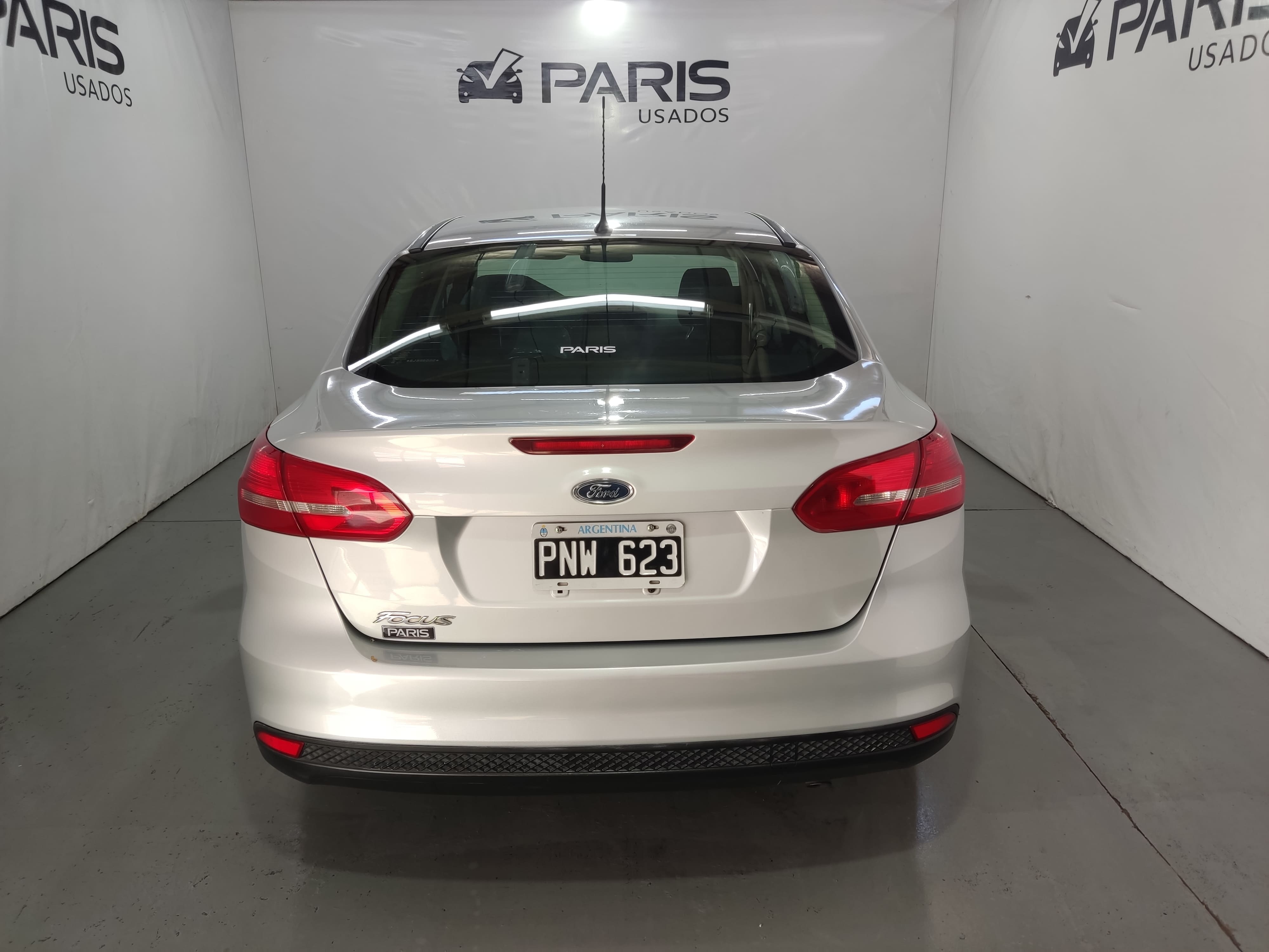 Ford Focus 1.6 MT S 4P 2016