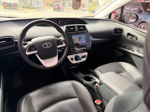 Toyota Prius 1.8 Cvt L17 2018 2018