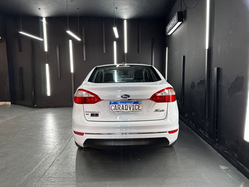 Ford Fiesta 1.6 TITANIUM KD 4P L13 2016
