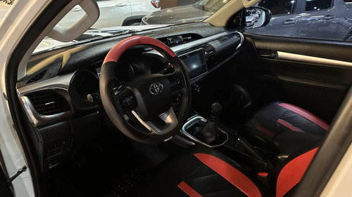 Toyota Hilux Pick-Up 2.8 Cd Srv 177cv 4x4 2016
