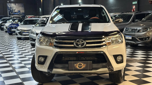 Toyota Hilux Pick-Up 2.8 Cd Srv 177cv 4x4 2016
