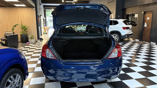 Nissan Versa 1.6 Exclusive At 2014