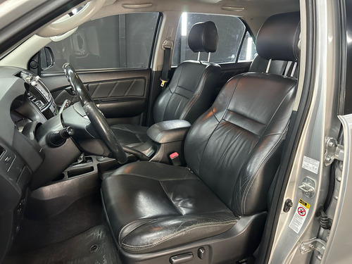 Toyota SW4 TDI SRV CUERO AT L12 2014