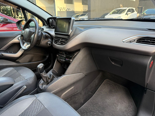 Peugeot 208 1.6 FELINE L16 2018