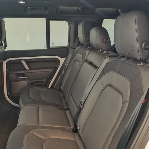 Land Rover Defender 2.0 110 P400E Hse X-Dynamic 2024