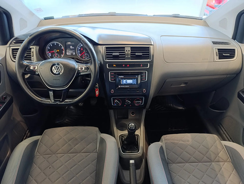 Volkswagen Suran 1.6 Highline Msi 110cv 2016