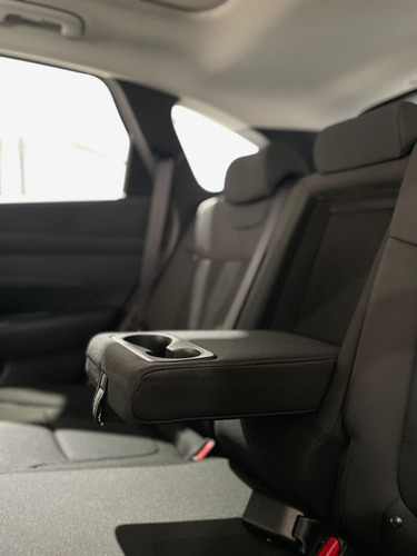 Hyundai Tucson 2.0 Safety 2Wd At 2025