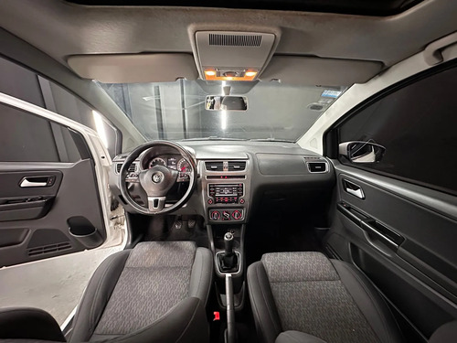 Volkswagen Fox 1.6 HIGHLINE 3P L10 2014