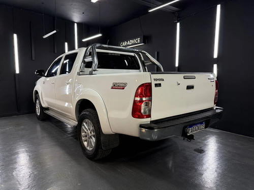 Toyota Hilux 3.0 TDI 4X2 DC SRV CUERO L12 2012