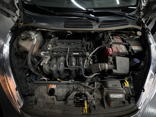 Ford Fiesta 1.6 SE PLUS KD 5P L13 2016