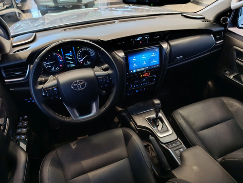 Toyota SW4 2.8 Srx 204Cv 4X4 7As At 2024