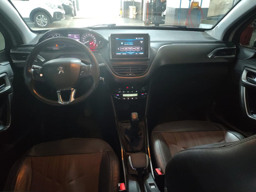 Peugeot 2008 feline 1.6 2018